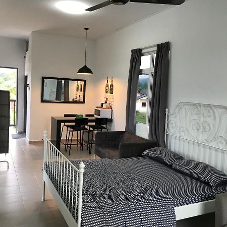 Rumah Sawah Homestay 巴西富地 外观 照片