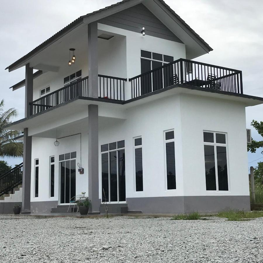 Rumah Sawah Homestay 巴西富地 外观 照片