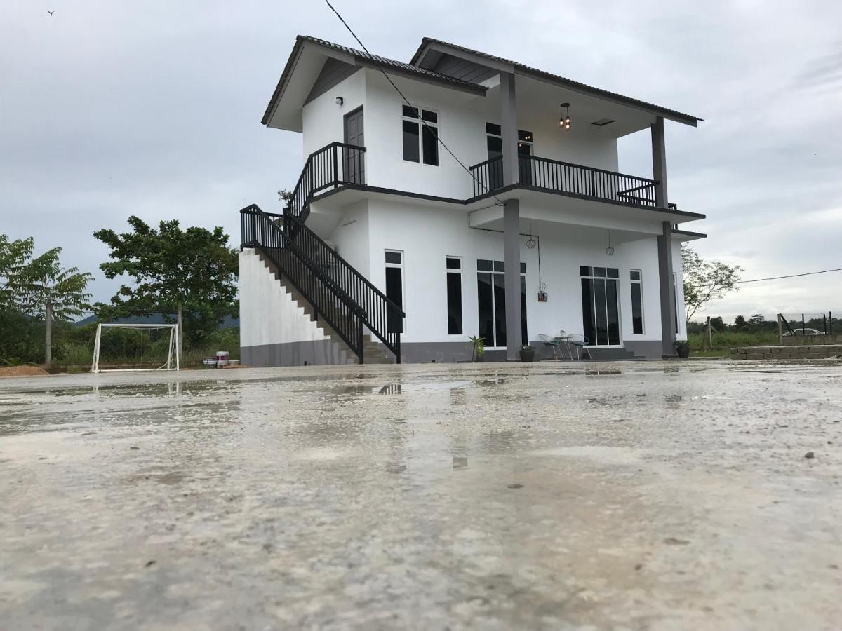 Rumah Sawah Homestay 巴西富地 外观 照片