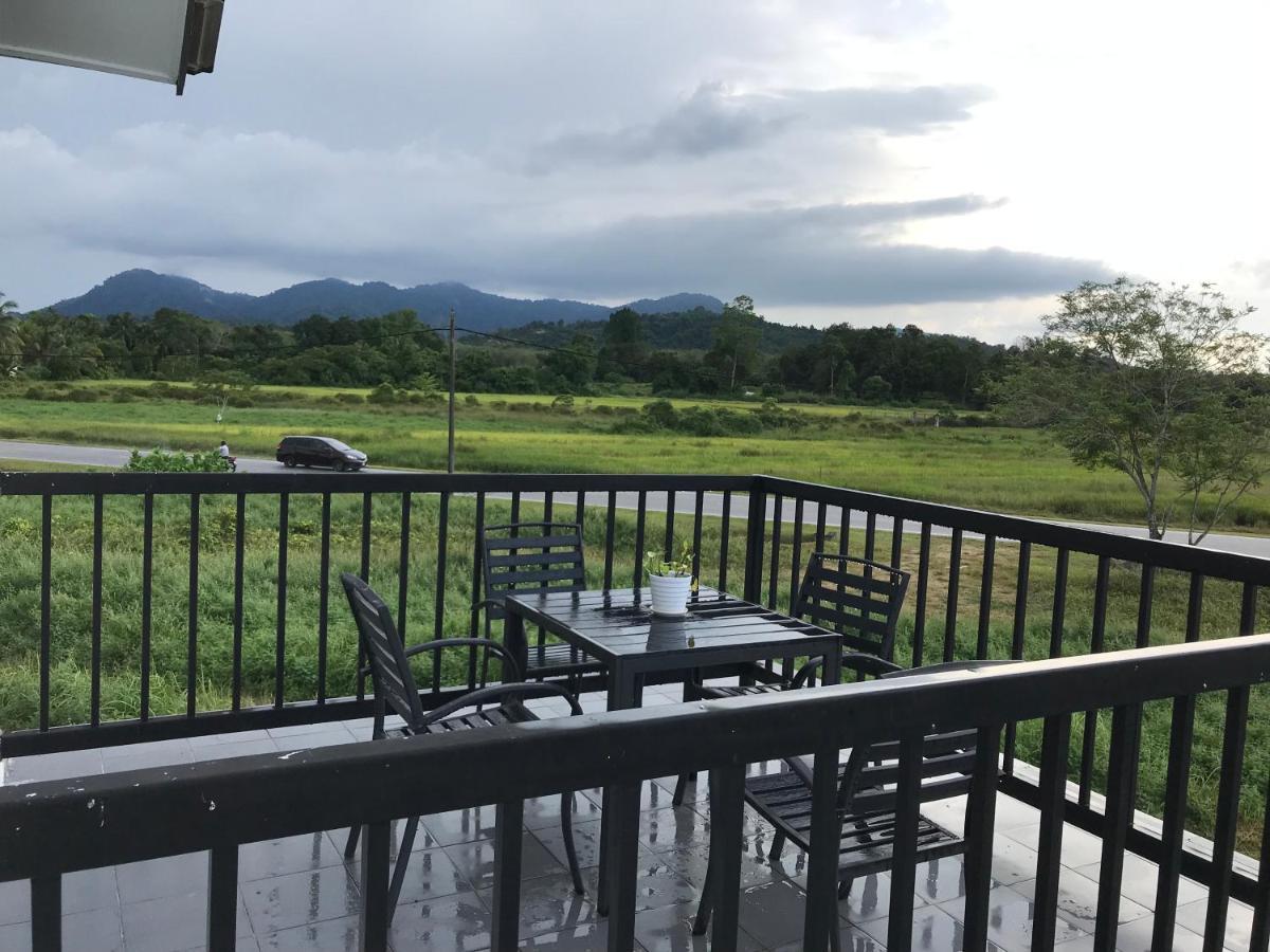 Rumah Sawah Homestay 巴西富地 外观 照片