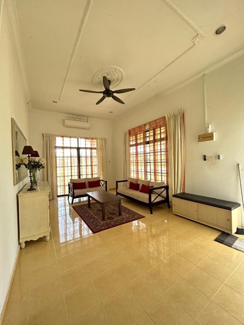 Rumah Sawah Homestay 巴西富地 外观 照片